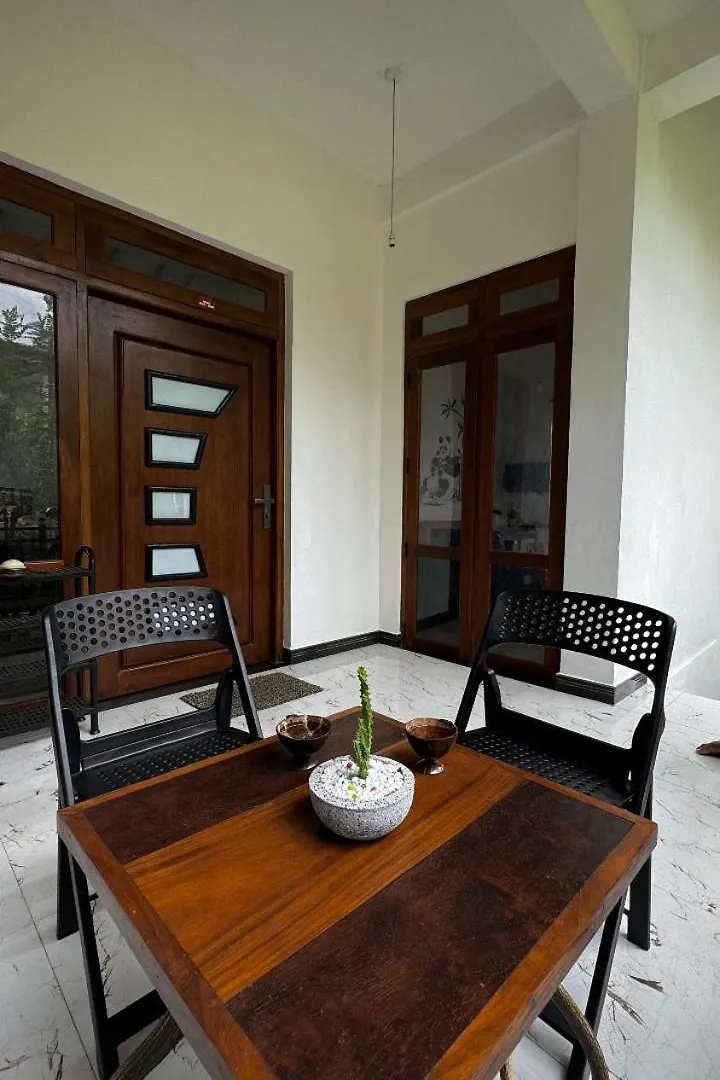 Gagana Vila Kandy Tatil Evi